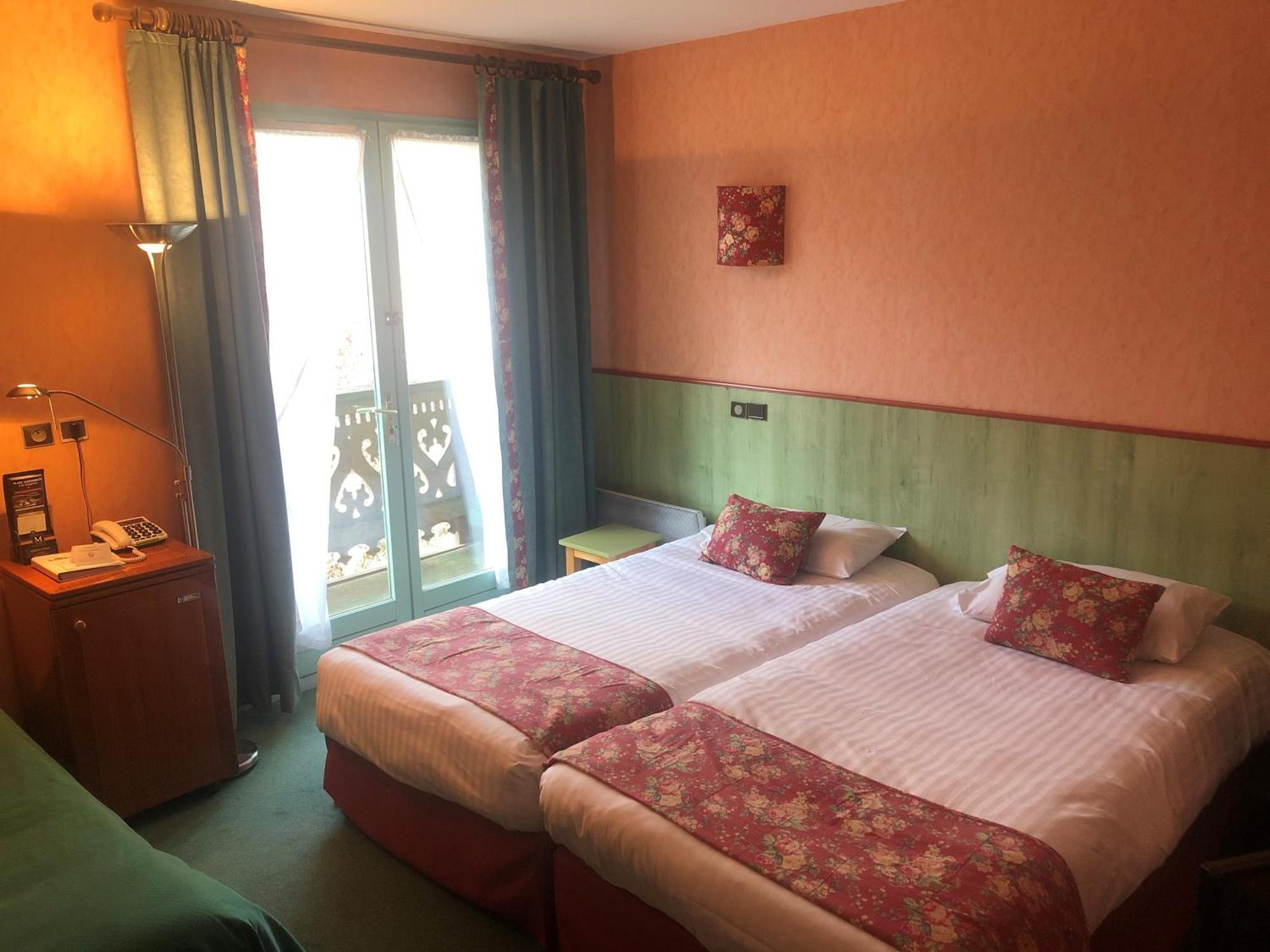 Brit Hotel Florimont Saint-Ferréol Exteriör bild