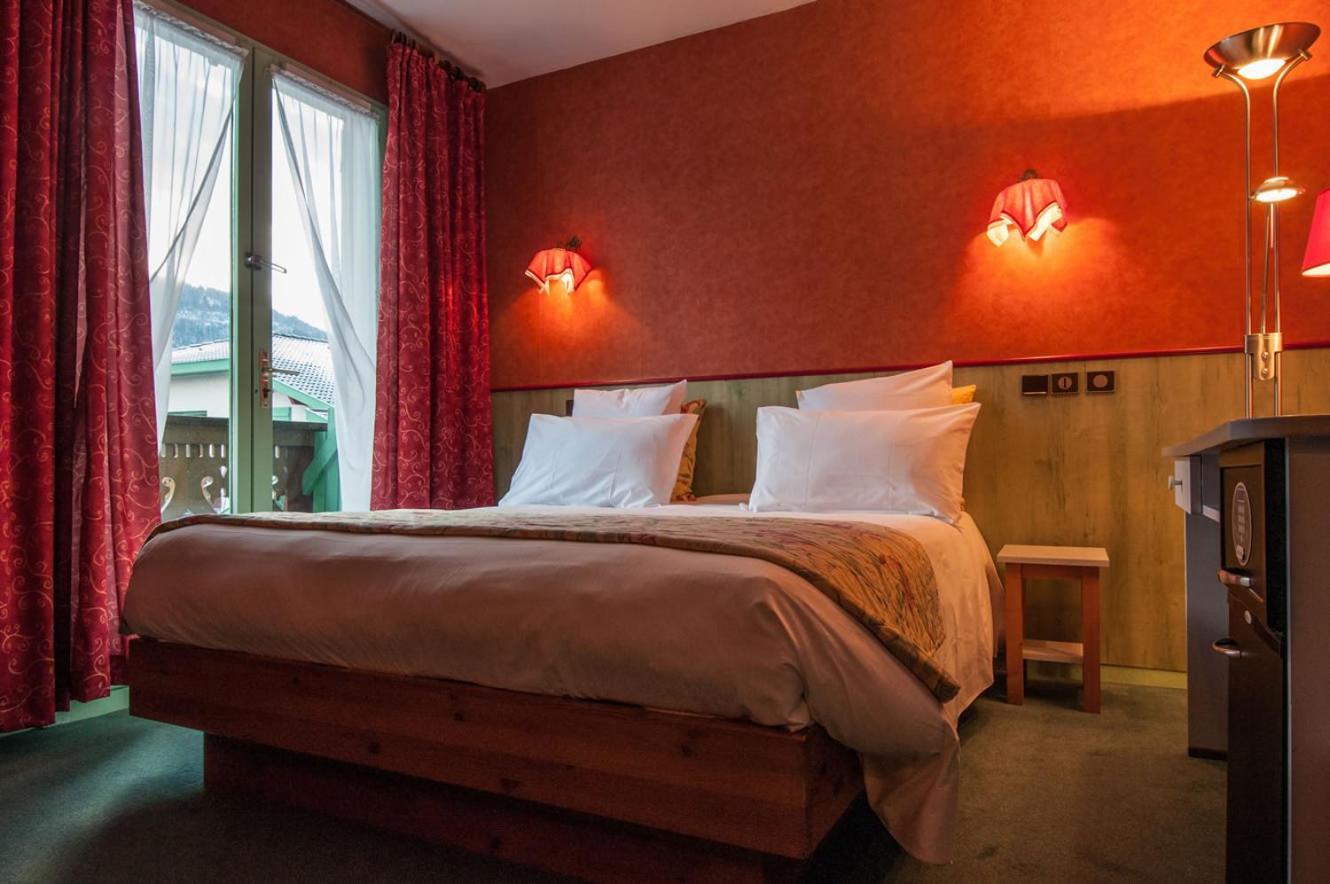Brit Hotel Florimont Saint-Ferréol Exteriör bild