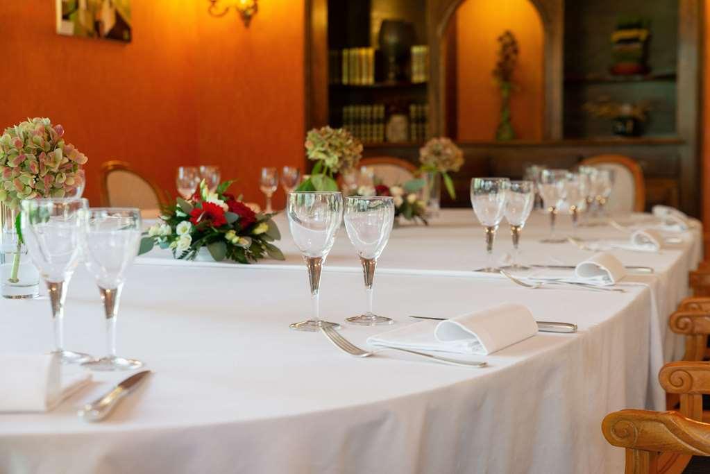 Brit Hotel Florimont Saint-Ferréol Restaurang bild